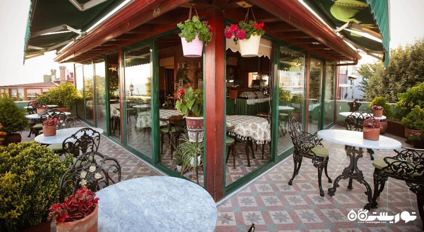 تراس پشت بام هتل درسادت